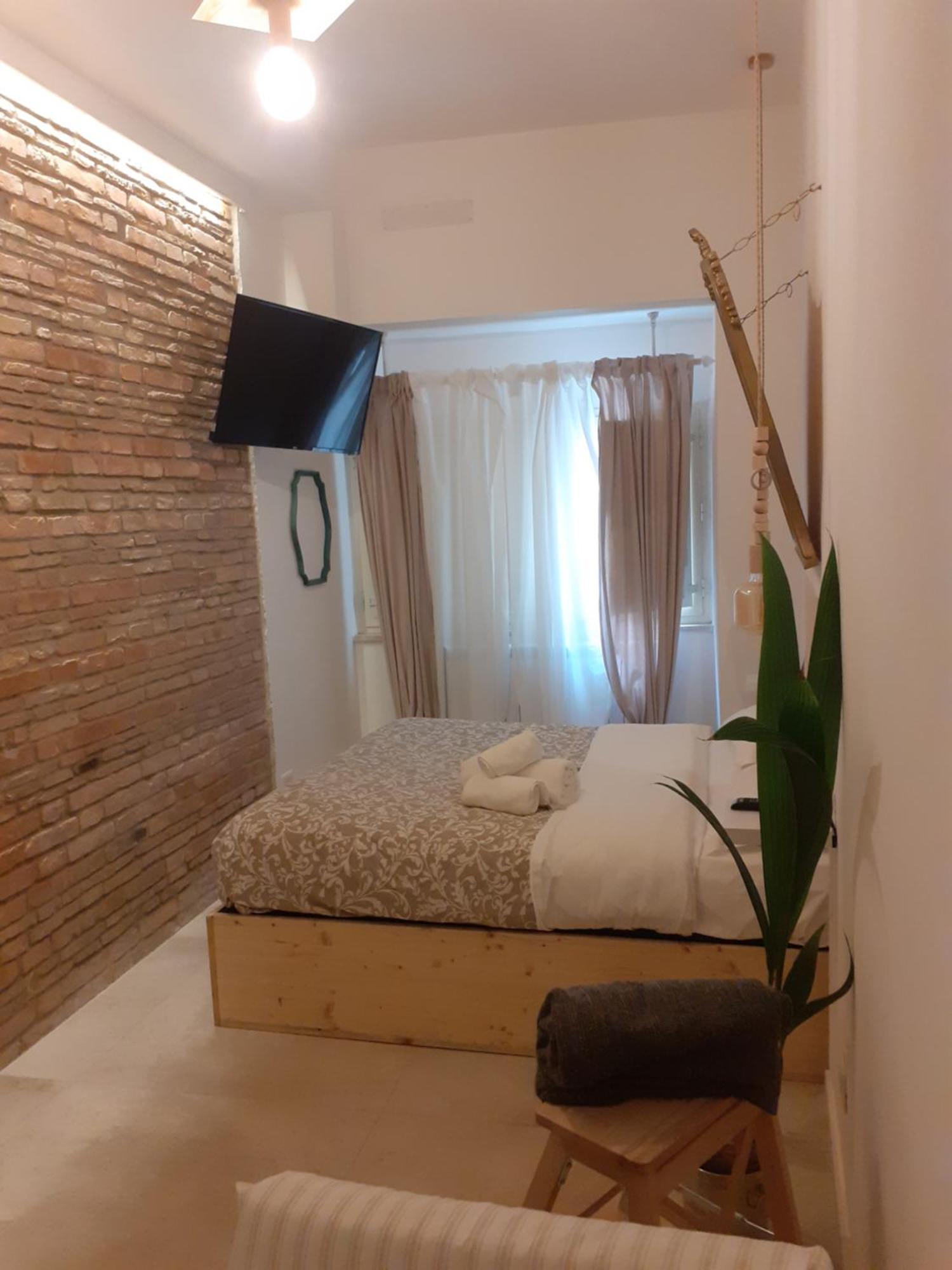 Arco Del Sacramento Casa Vacanze بينيفنتو الغرفة الصورة